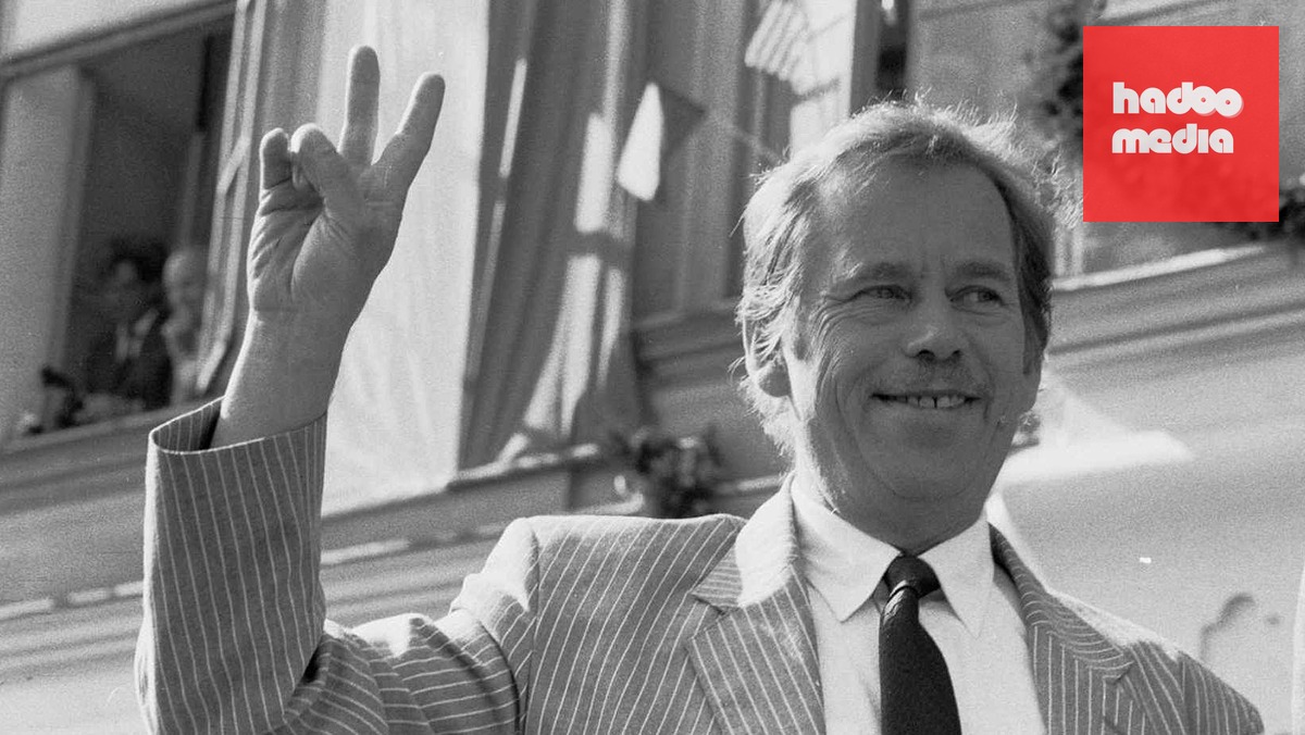 Václav Havel Tròn 90 Tuổi: Hành Trình Từ Nhà Kịch Tác Đến Tổng Thống Séc