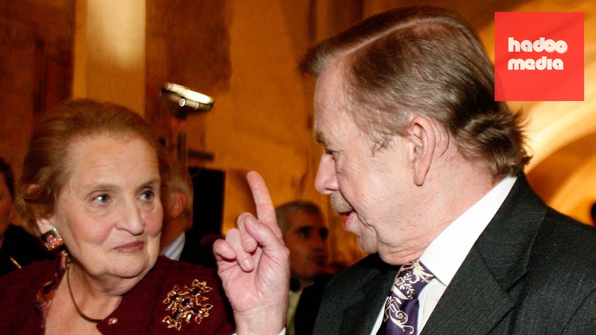 Václav Havel Tròn 90 Tuổi: Hành Trình Từ Nhà Kịch Tác Đến Tổng Thống Séc