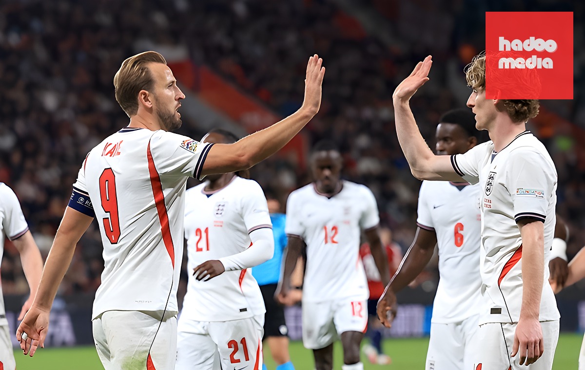 Anthony Gordon và Harry Kane giúp tuyển Anh thắng dễ CH Séc. Ảnh: EPA/MARTIN DIVISEK