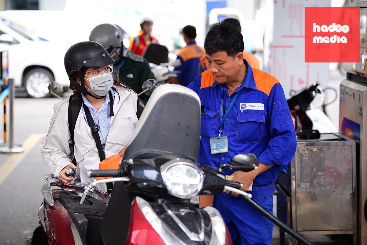 Tiếp tục kéo dài nghị quyết hỗ trợ giảm thuế với xăng dầu - Ảnh: QUANG ĐỊNH