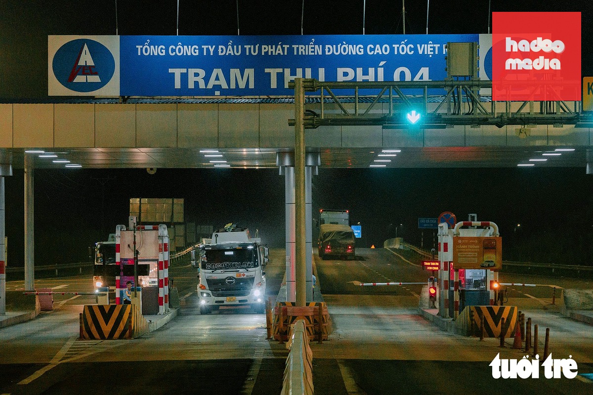 Những hình ảnh ghi dấu mốc lịch sử cao tốc Bến Lức - Long Thành - Ảnh 5.