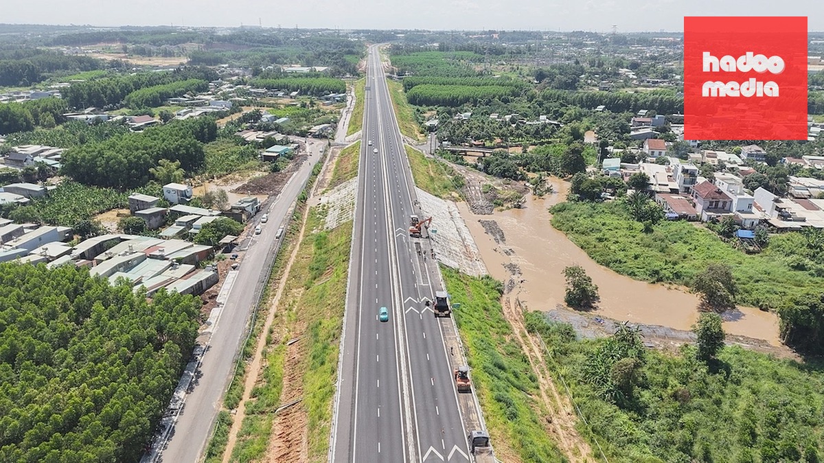 Đoạn hư hỏng đi qua gần khu vực sông Buông. Ảnh: Phước Tuấn