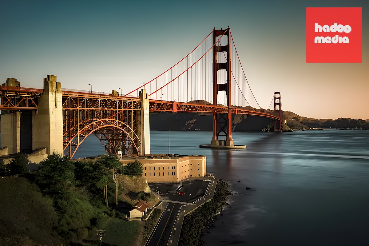 Množství turistů míří do San Franciska už jen kvůli ikonickému mostu. Město má ale i řadu jiných lákadel.