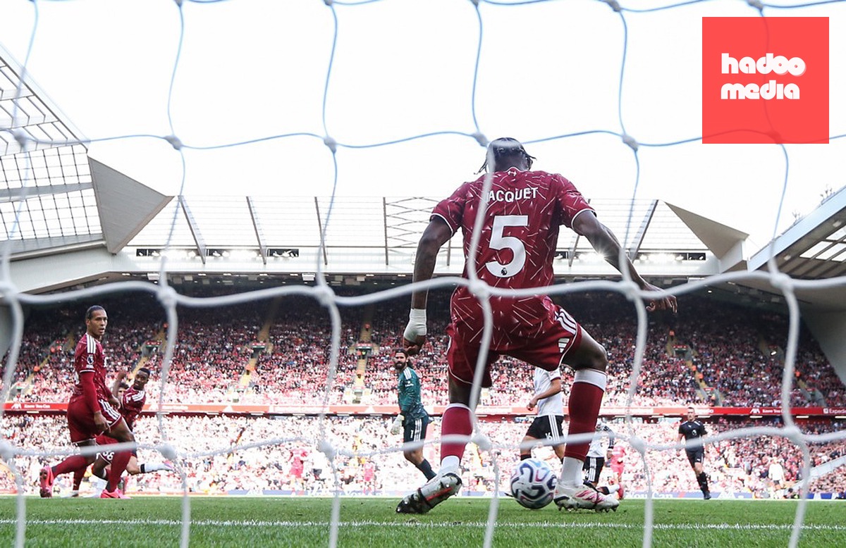 Jeremy Jacquet có những màn trình diễn ấn tượng trong màu áo Liverpool. Ảnh: EPA/Adam Vaughan.