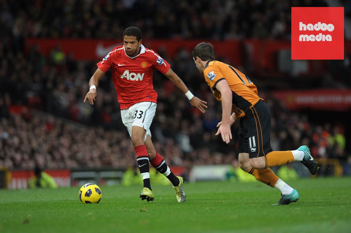 Bebe là bản hợp đồng kỳ lạ của Man United dưới thời Sir Alex Ferguson. Ảnh: EPA/Robin Parker.
