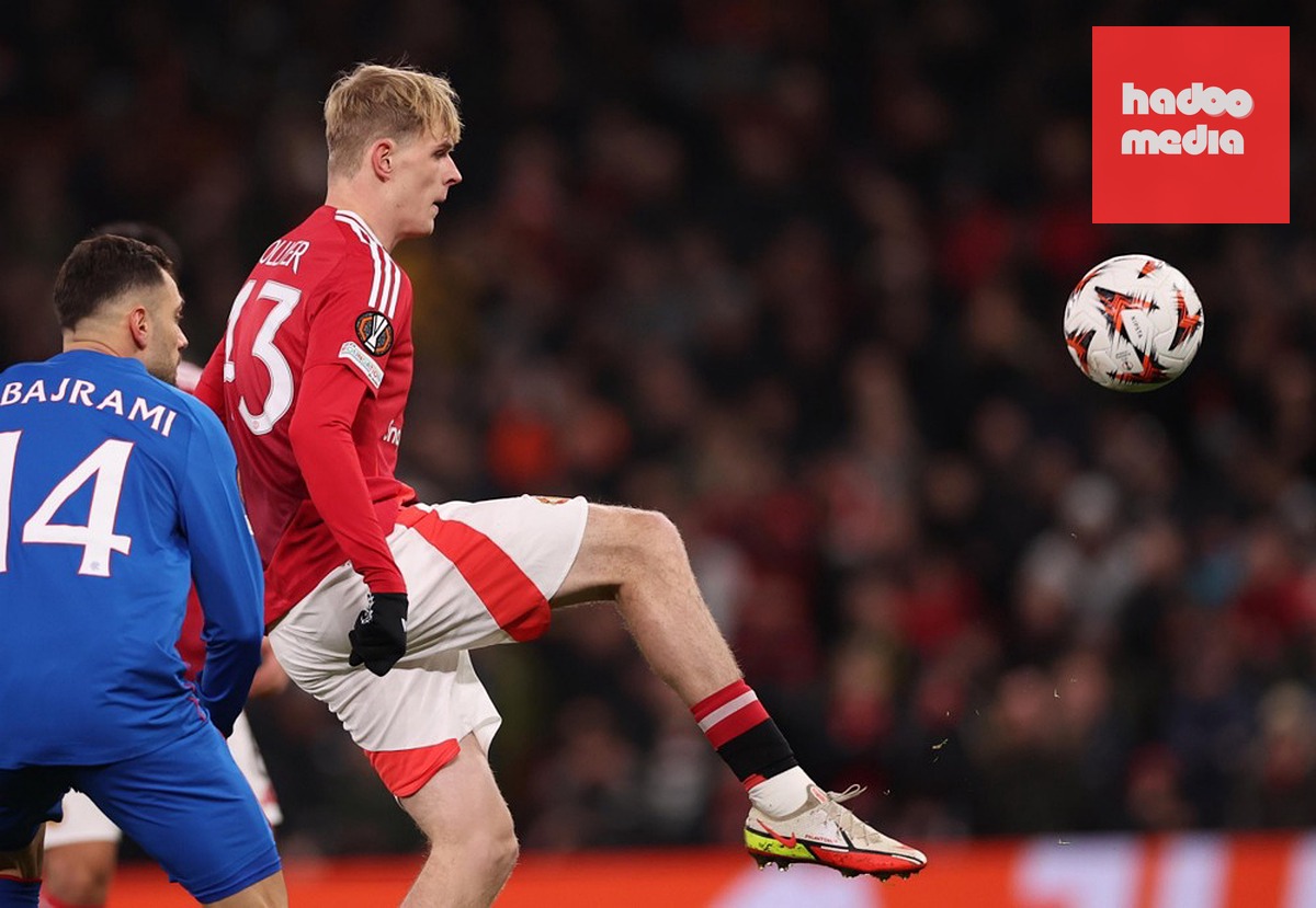 Toby Collyer trong màu áo Man Utd. Ảnh: EPA.