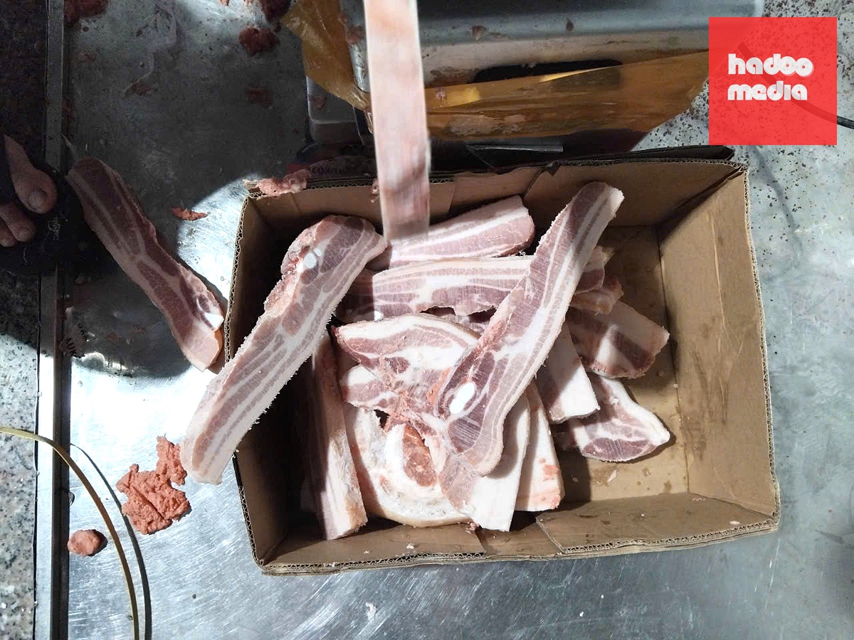 Thịt nhập siêu rẻ tràn ngập kho sỉ và chợ đầu mối Hà Nội: Thịt nhập đi đâu?