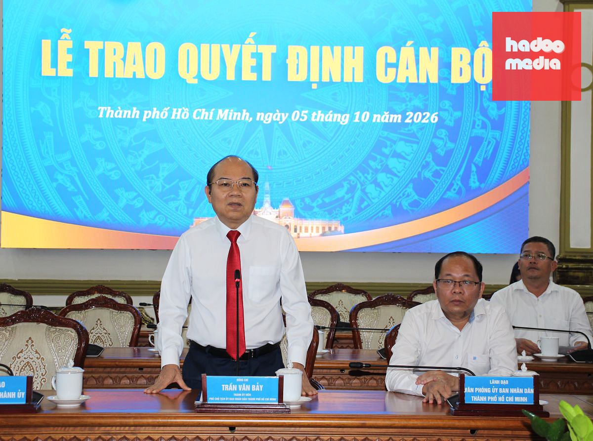 Phó chủ tịch UBND TP.HCM Trần Văn Bảy phát biểu tại buổi lễ