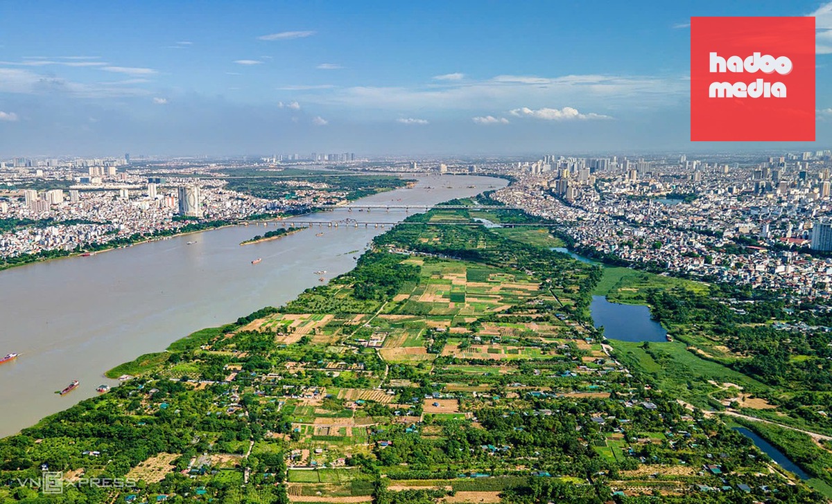 Hà Nội đang thực hiện các quy hoạch phân khu sau khi quy hoạch tầm nhìn 100 năm được phê duyệt, trong đó có điều chỉnh quy hoạch phân khu đô thị sông Hồng. Ảnh: Thế Bằng