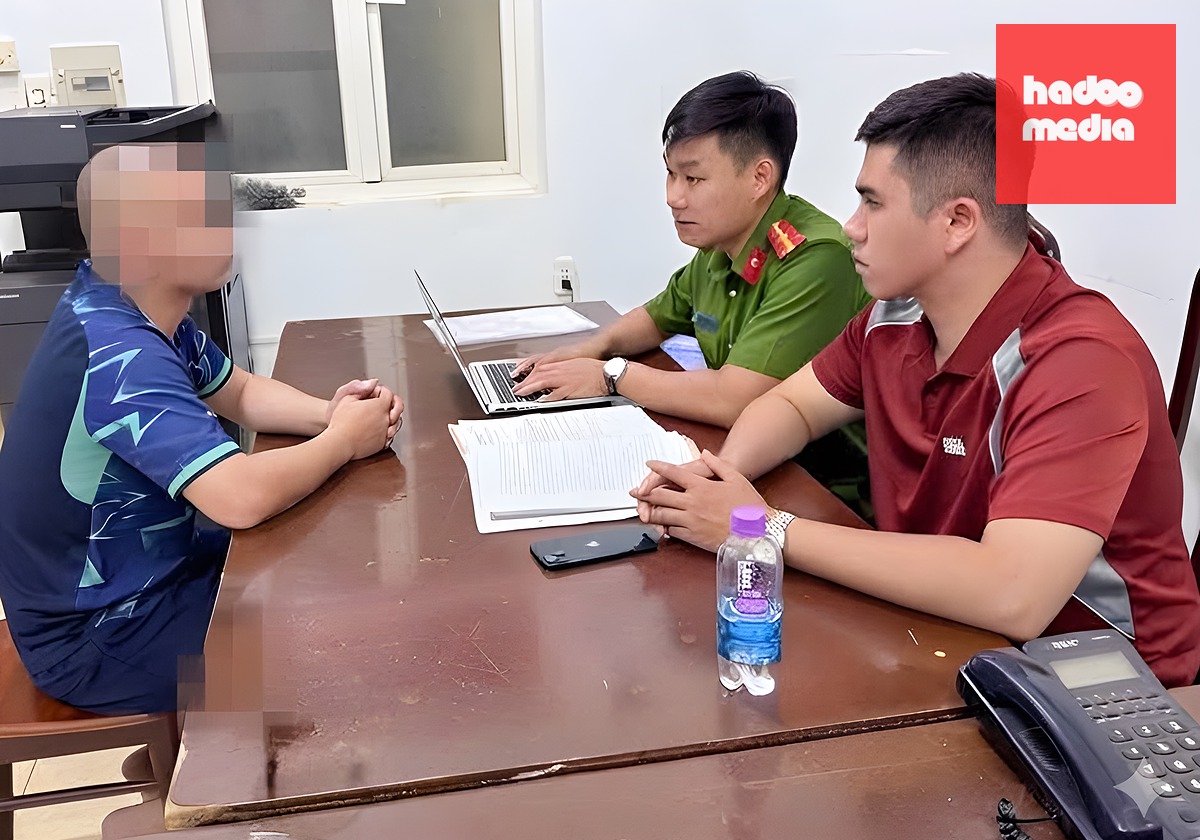 Công an làm việc với người liên quan phục vụ công tác xác minh - Ảnh: Công an tỉnh Đắk Lắk
