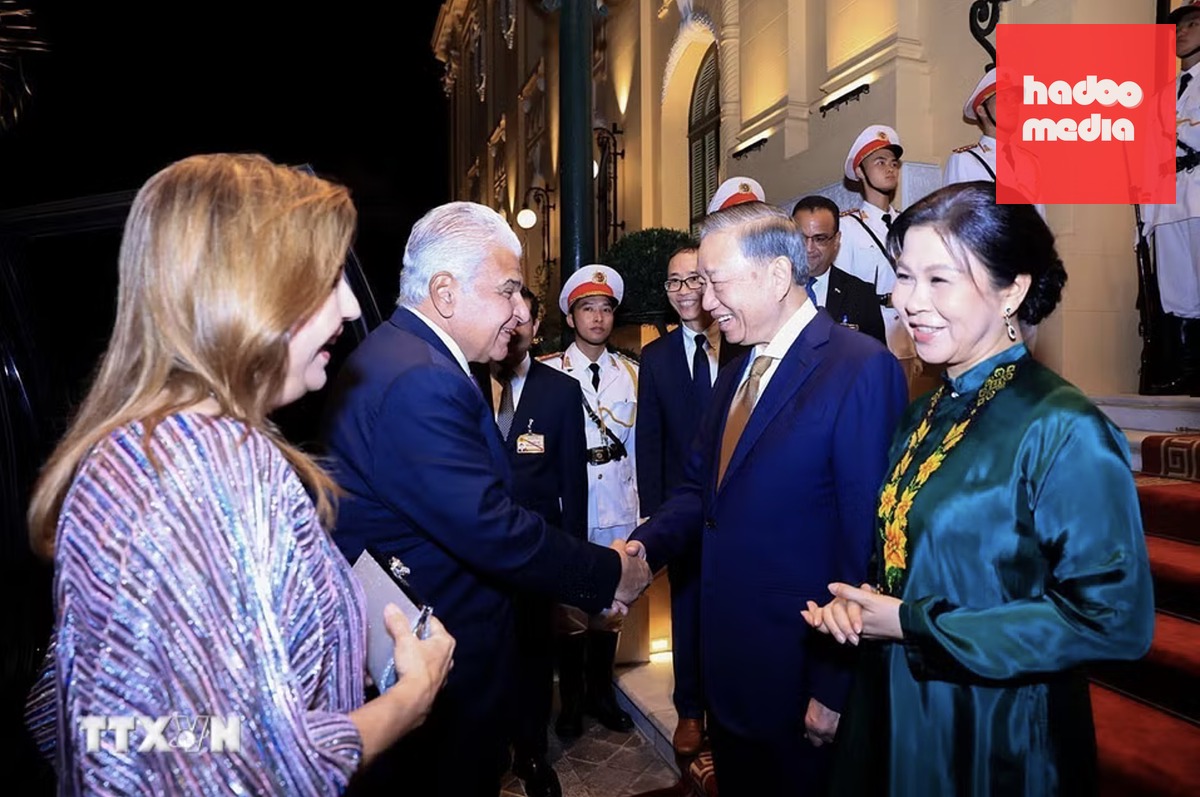 Tổng Bí thư, Chủ tịch nước Tô Lâm và Phu nhân đón Tổng thống Panama José Raúl Mulino và Phu nhân - Ảnh: TTXVN