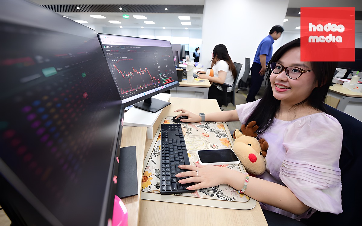 Chứng khoán 7-10: VN-Index phục hồi nhờ lực cầu bắt đáy, có nên giải ngân? - Ảnh 2.