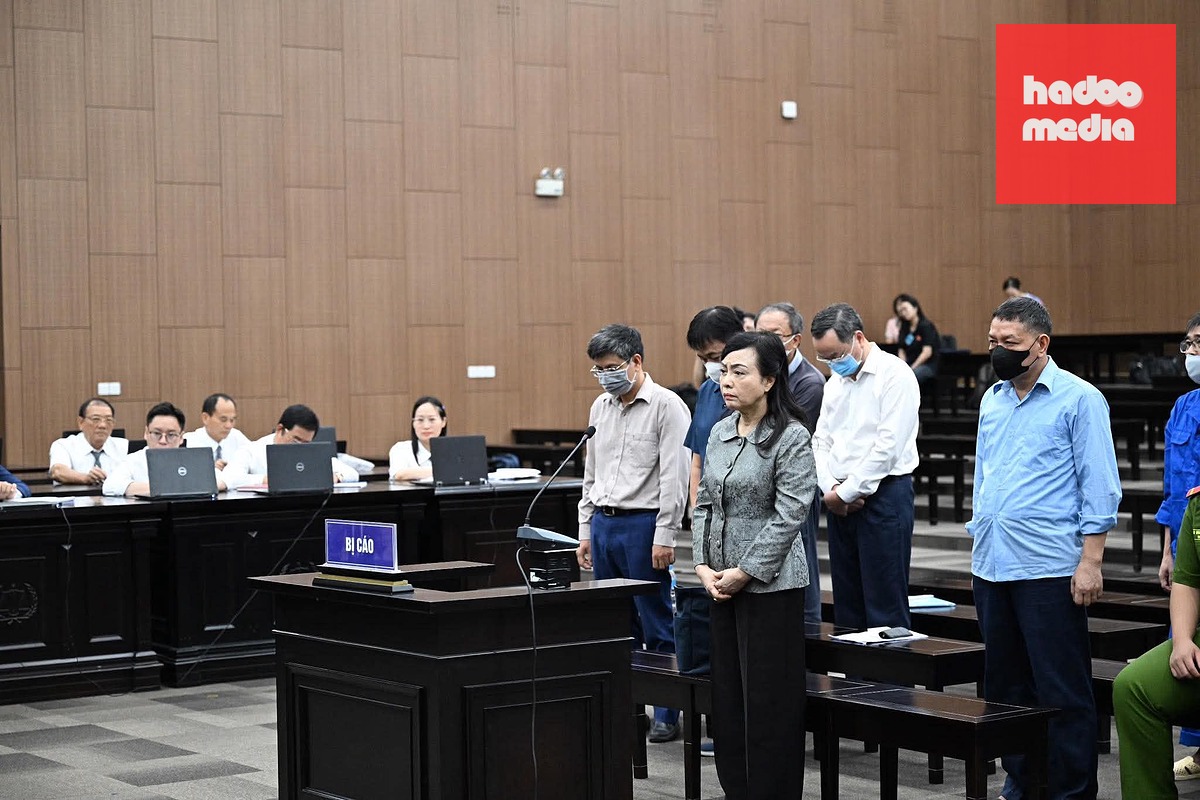 Cựu Bộ trưởng Nguyễn Thị Kim Tiến tại phiên tòa sơ thẩm - Ảnh: GIANG LONG