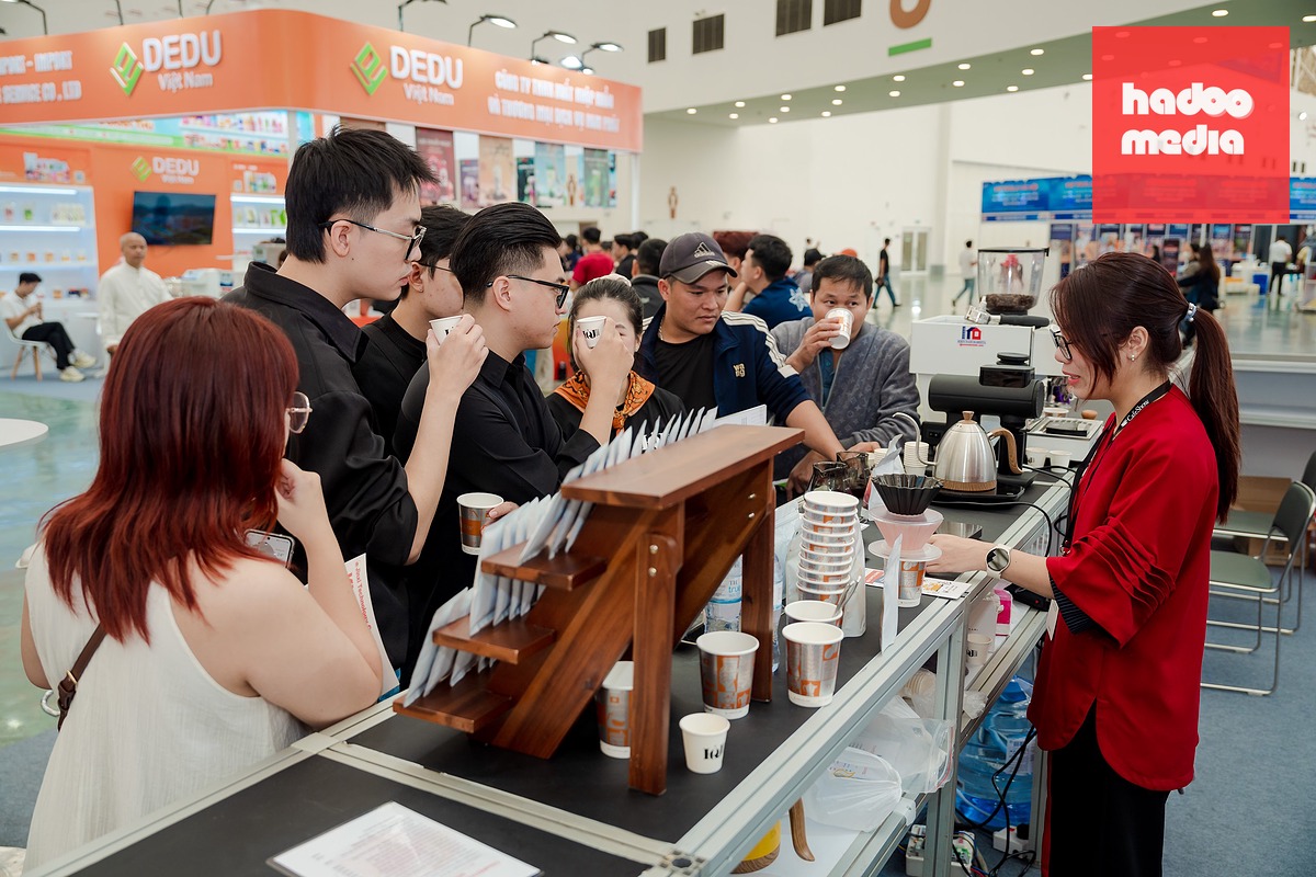 Thị trường F&B có quy mô ước đạt 432.700 tỉ đồng - Ảnh: THANH ANH
