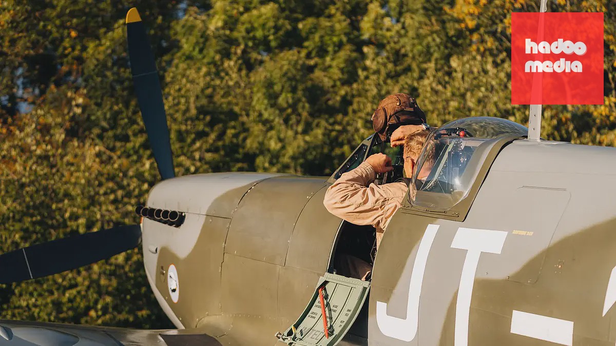 Chiếc Spitfire lịch sử của Tiệp Khắc hạ cánh tại Praha, sân bay Točná chuẩn bị sự kiện đặc biệt
