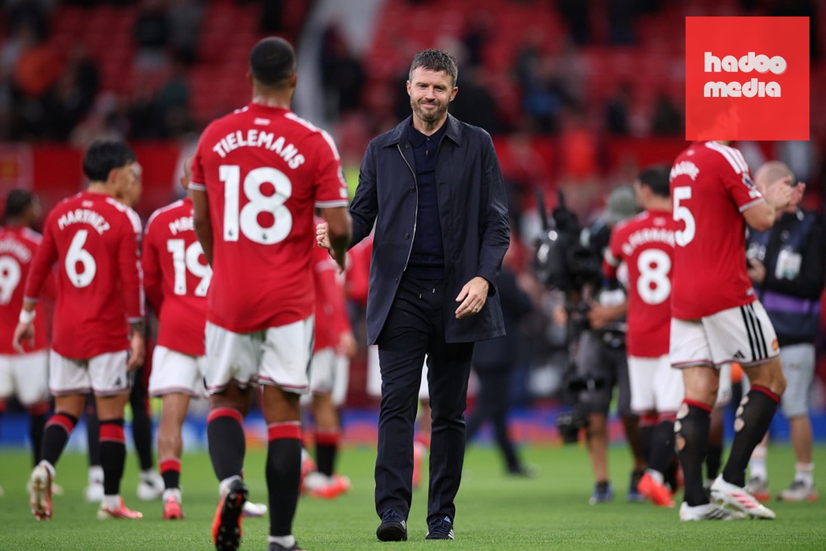 Michael Carrick đang chịu áp lực lớn sau chuỗi trận đáng thất vọng. Ảnh: EPA/Adam Vaughan.