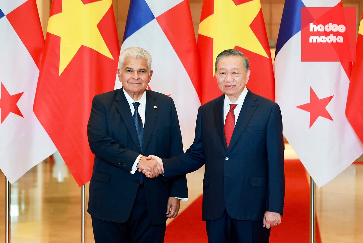 Tổng Bí thư, Chủ tịch nước Tô Lâm đón Tổng thống Panama José Raúl Mulino ngày 6-10 - Ảnh: NGUYỄN KHÁNH