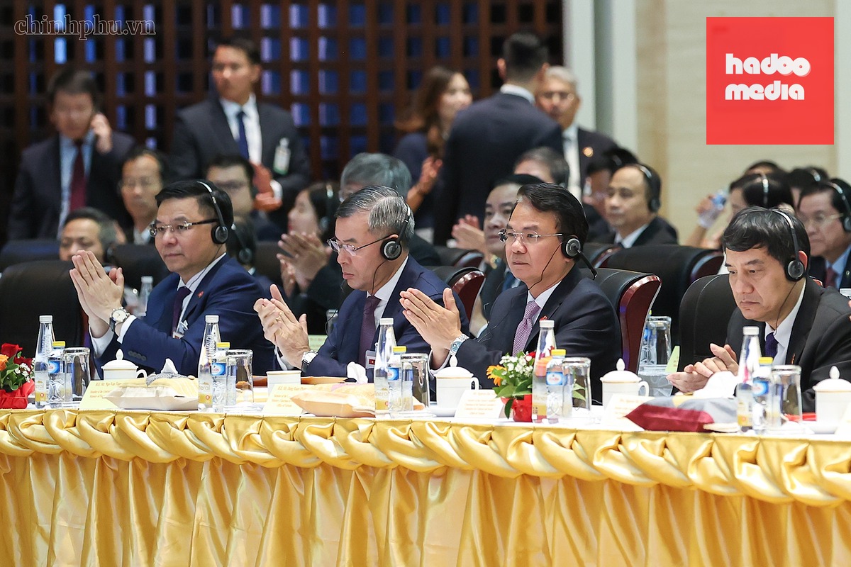 Thủ tướng đề xuất tăng cường gắn kết chiến lược kinh tế Việt - Lào