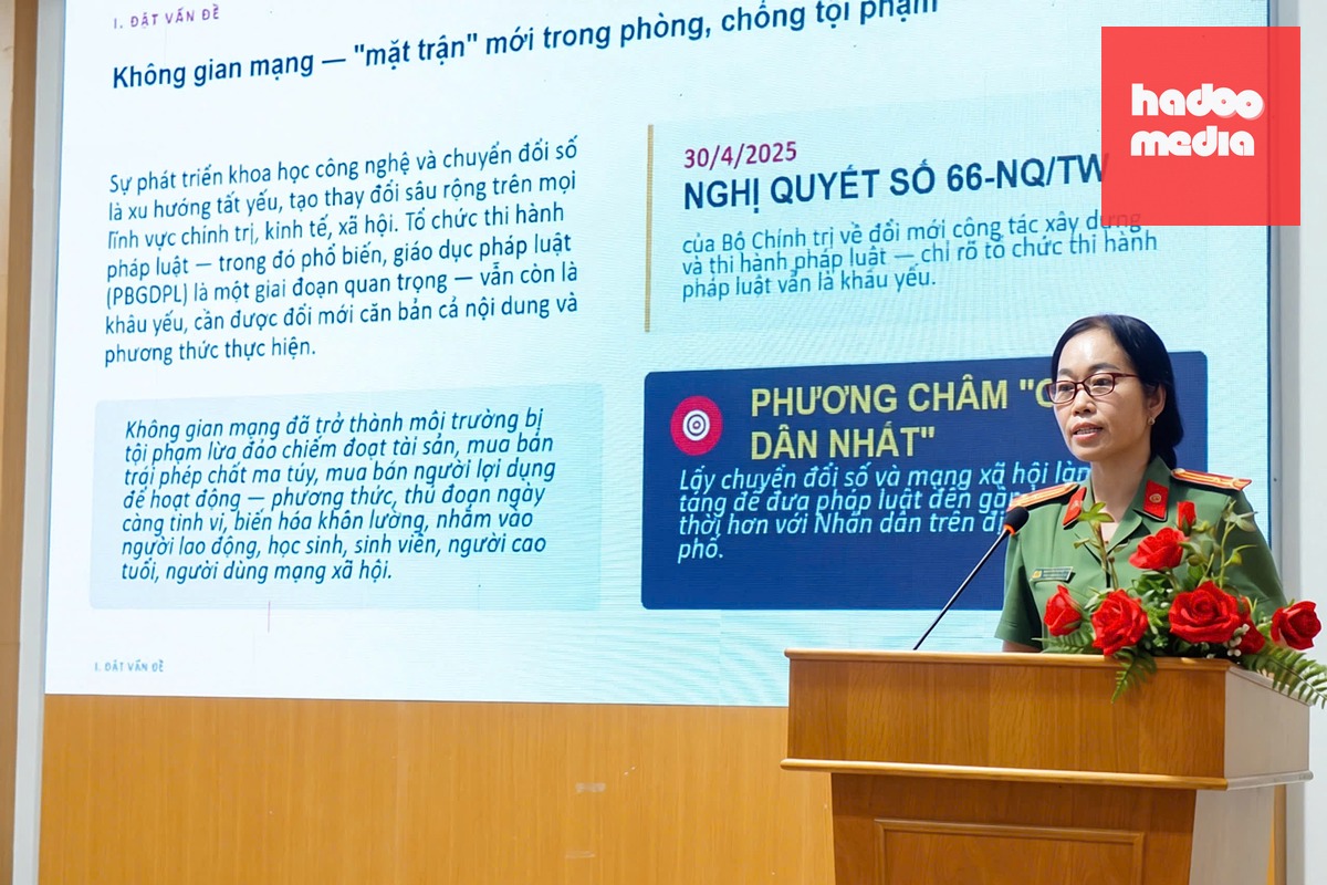 Thượng tá Nguyễn Thị Việt Hà - Phó trưởng Phòng Tham mưu Công an TP.HCM - Ảnh: TUYẾT MAI