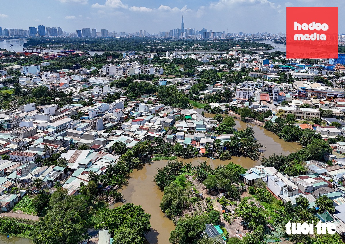 Dự án cải tạo rạch Thủ Đức có thể giải quyết ngập cho cả vùng rộng lớn. Trong đó có các tuyến đường quanh chợ Thủ Đức, đường số 11, Tô Ngọc Vân - Ảnh: CHÂU TUẤN