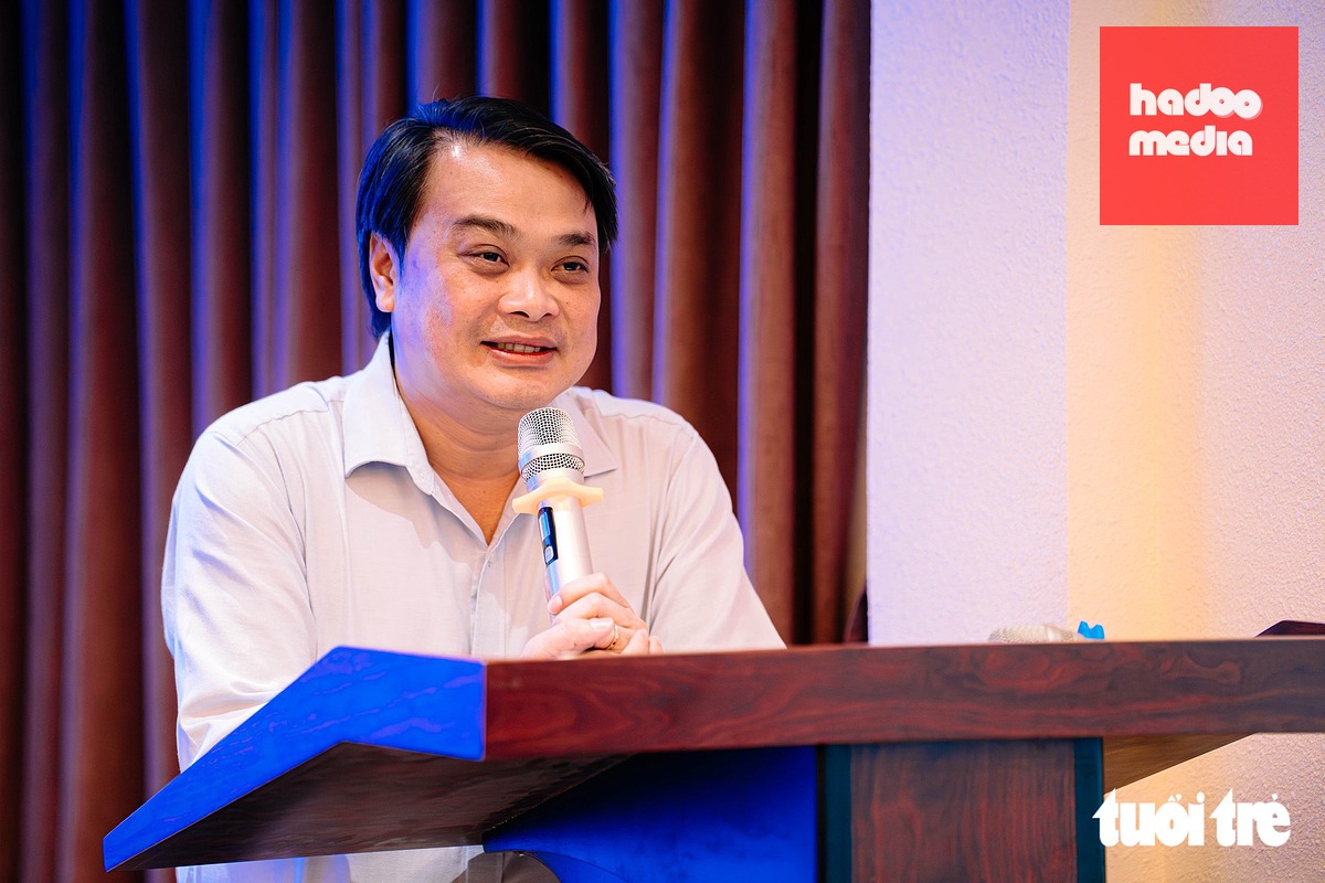 Ông Lê Trường Duy - Giám đốc C4IR - trao đổi cùng phóng viên báo đài - Ảnh: THANH HIỆP