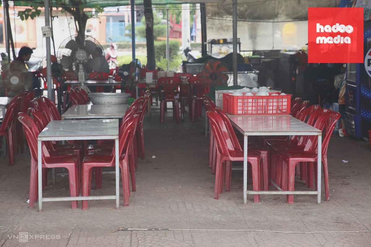 Tháo dỡ 80 hàng quán ven biển Nhật Lệ để chỉnh trang đô thị