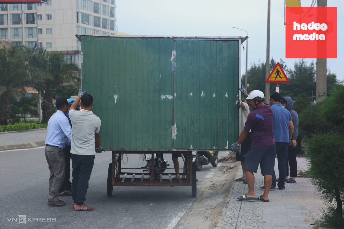 Tháo dỡ 80 hàng quán ven biển Nhật Lệ để chỉnh trang đô thị