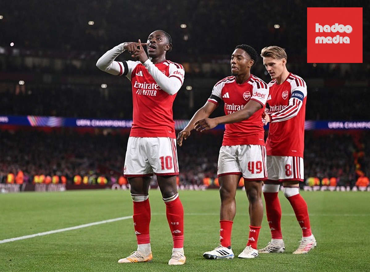 Eberechi Eze - 7.9: Bùng nổ trong hiệp hai với cú dứt điểm đẳng cấp nâng tỷ số lên 2-0, liên tục làm khổ hàng thủ đối phương. Ảnh: EPA.

Noni Madueke - 7.3: Điểm sáng lớn nhất hiệp một nhờ khả năng đột phá, trực tiếp kiến tạo cho Timber mở tỷ số trước khi rời sân. Ảnh: EPA.

Viktor Gyokeres - 6.8: Đói bóng trong 65 phút thi đấu. Tích cực di chuyển hút người nhưng không có cơ hội rõ ràng để ghi bàn. Ảnh: EPA.