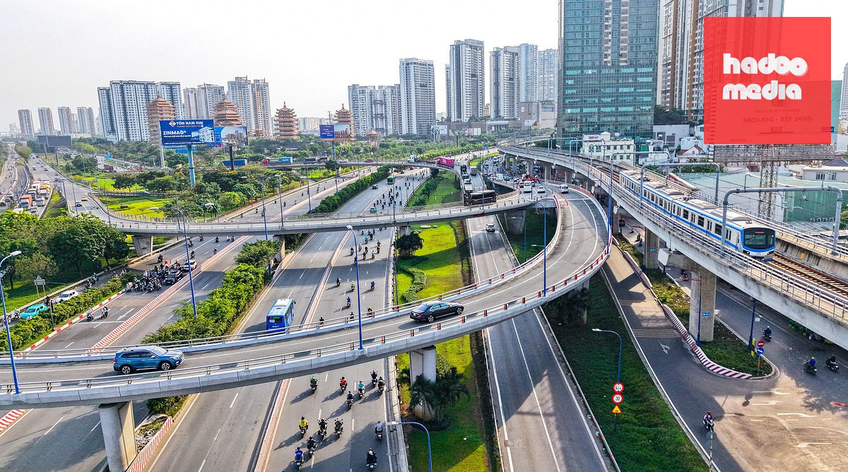 TP.HCM đang làm 8 tuyến metro để đến năm 2030 có 255km đưa vào khai thác - Ảnh: THUẬN VĂN