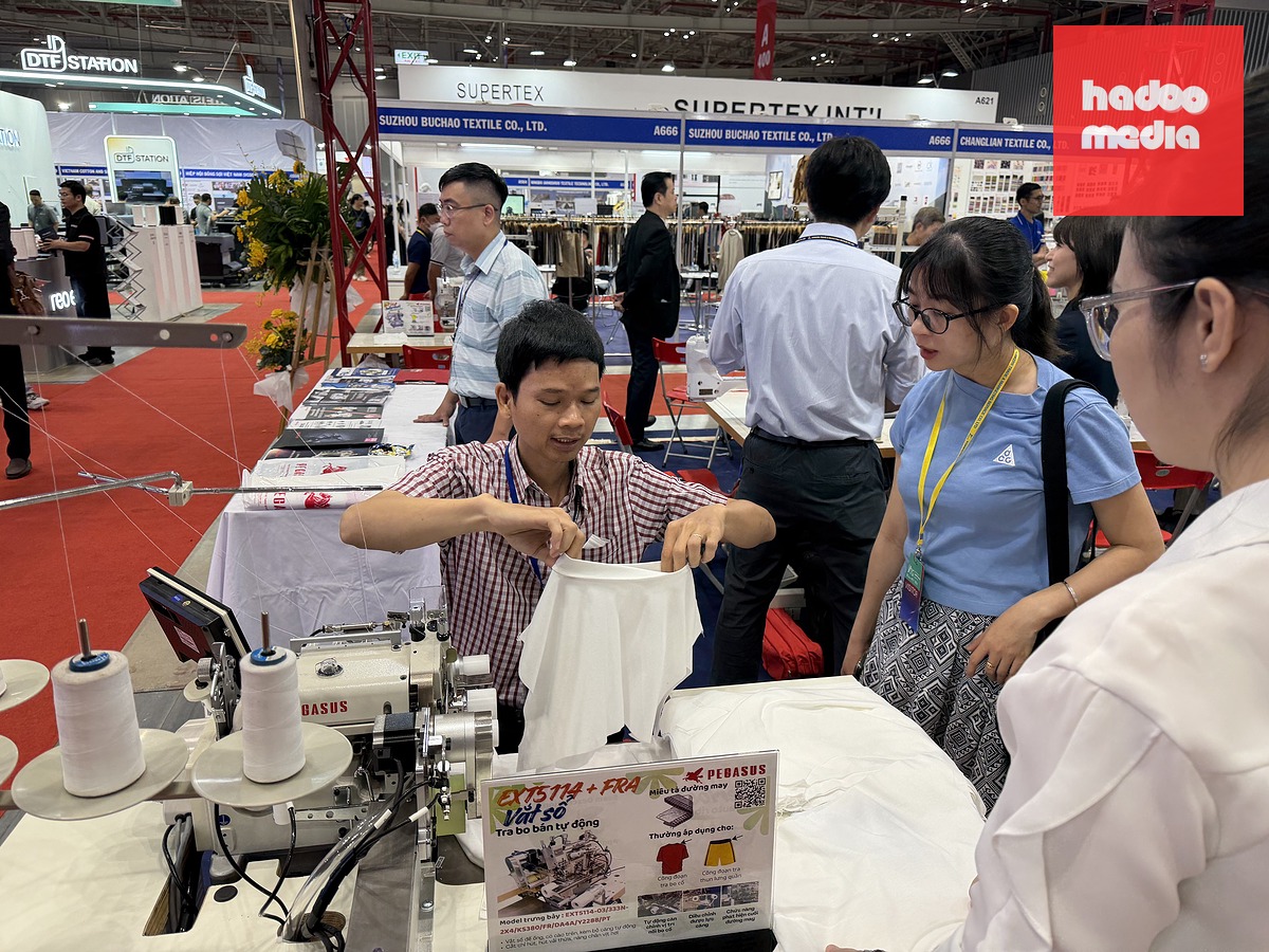 Các doanh nghiệp sản xuất đang nỗ lực nâng cao năng lực cạnh tranh và đáp ứng nhu cầu ngày càng cao về chất lượng, tốc độ của đơn hàng - Ảnh: HẢI KIM