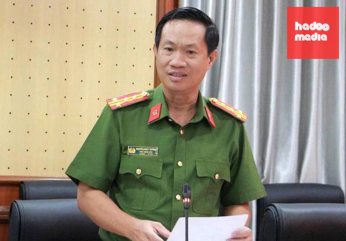 Đại tá Nguyễn Nhật Trường, Phó Giám đốc Công an tỉnh An Giang, thông tin kết quả điều tra về vụ án. Ảnh: Dương Đông
