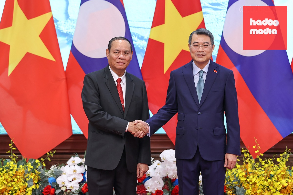 Thủ tướng Lê Minh Hưng tiếp Thường trực Ban Bí thư Đảng Nhân dân cách mạng Lào Vilay Lakhamfong ngày 14-10 - Ảnh: VGP