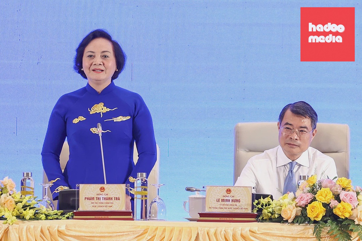 Thủ tướng Chính phủ Lê Minh Hưng, Phó Thủ tướng Phạm Thị Thanh Trà tại buổi đối thoại. Ảnh: Hoàng Phong
