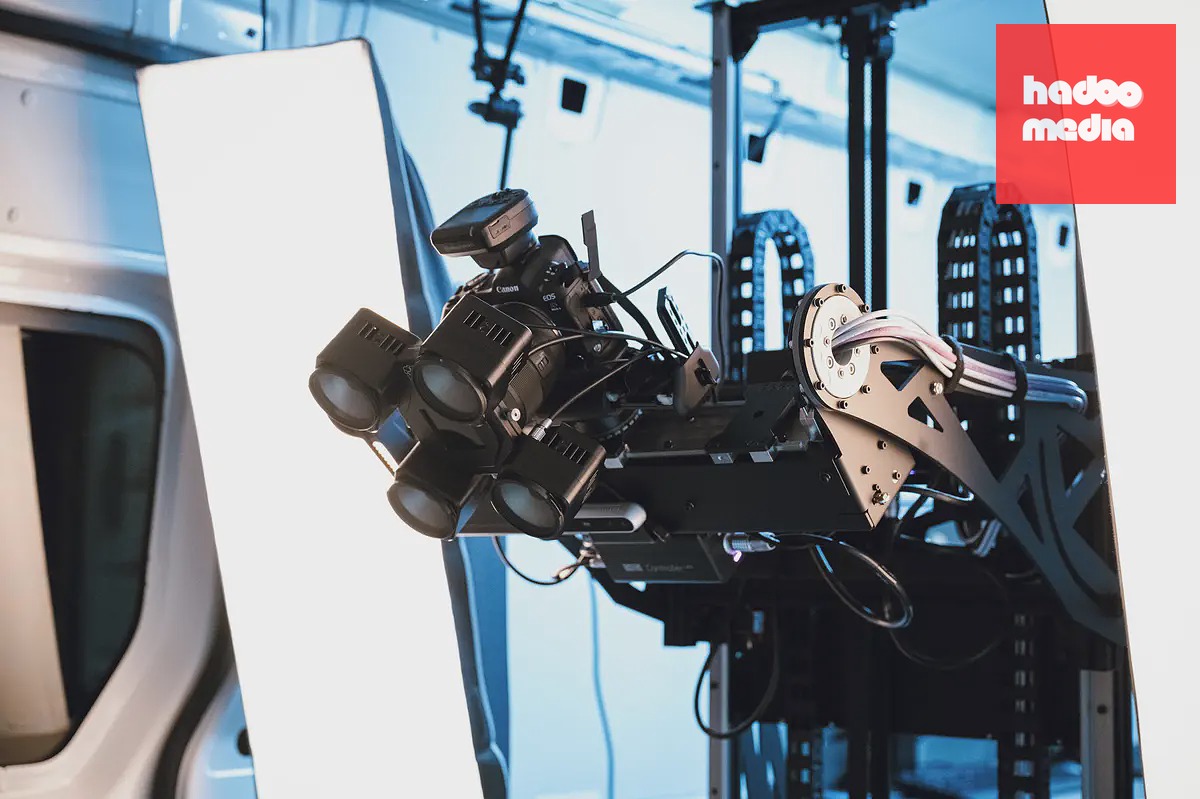Roboti vytvářejí podrobné 3D modely historických předmětů a památek.