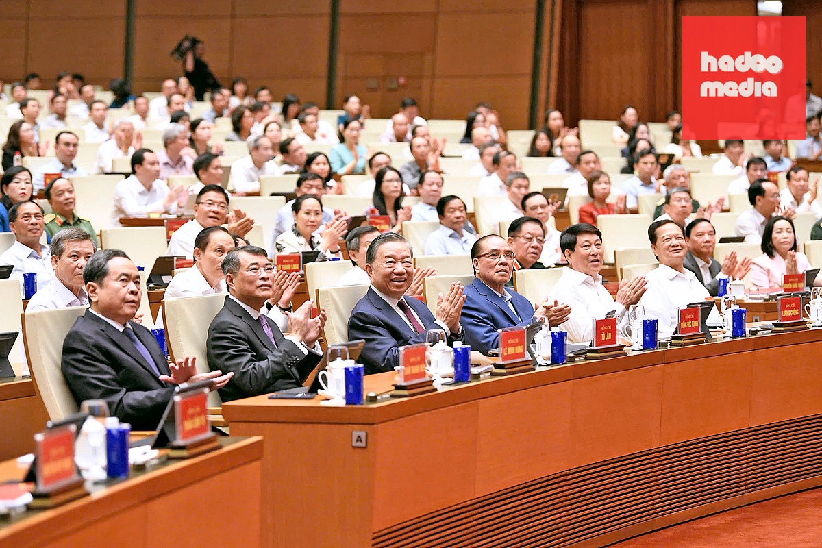 Tổng Bí thư, Chủ tịch nước Tô Lâm và các lãnh đạo, nguyên lãnh đạo Đảng, Nhà nước tham dự hội nghị - Ảnh: MINH CHÂU