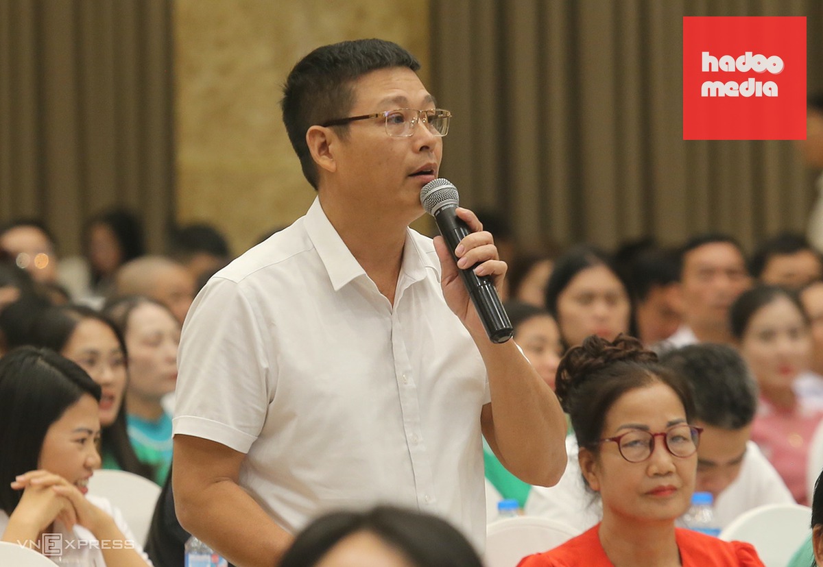 Nông dân Lưu Văn Dũng lo ngại tình trạng lừa đảo trở lại nông thôn. Ảnh: Gia Chính