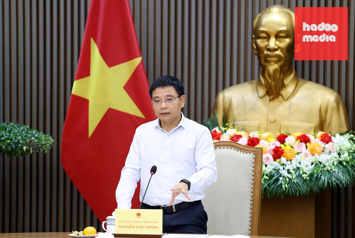 Phó thủ tướng Nguyễn Văn Thắng chỉ đạo tại cuộc họp về chính sách tiền tệ những tháng cuối năm. Ảnh: VGP
