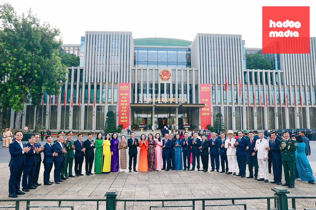 Đoàn đại biểu Quốc hội TP.HCM dự kỳ họp - Ảnh: NGUYỄN KHÁNH