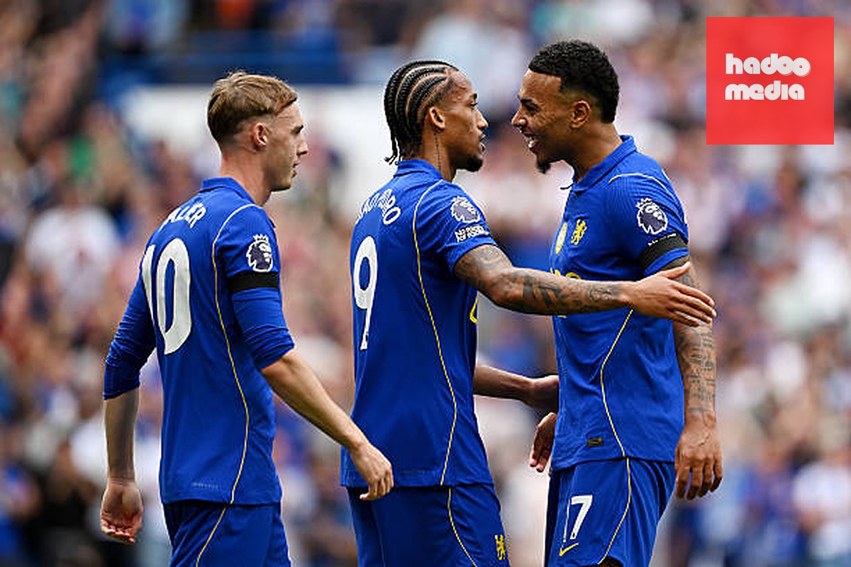 "Tam tấu" tấn công đáng gờm của Chelsea bao gồm Cole Palmer (số 10), Joao Pedro (số 9) và Morgan Rogers (số 17) được HLV Xabi Alonso sử dụng ngay từ đầu. Ảnh: Chelsea FC / Getty Images.