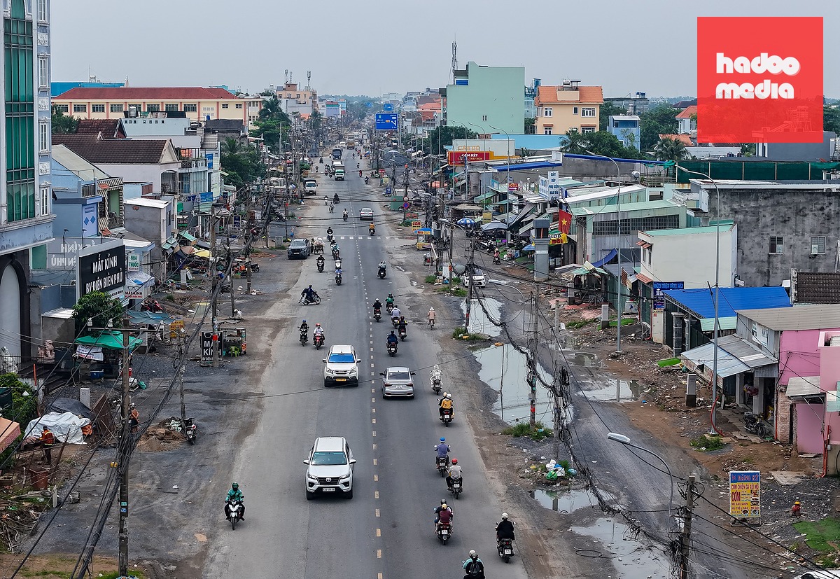 TP.HCM rà soát cơ chế hỗ trợ người dân hiến đất mở đường - Ảnh: CHÂU TUẤN