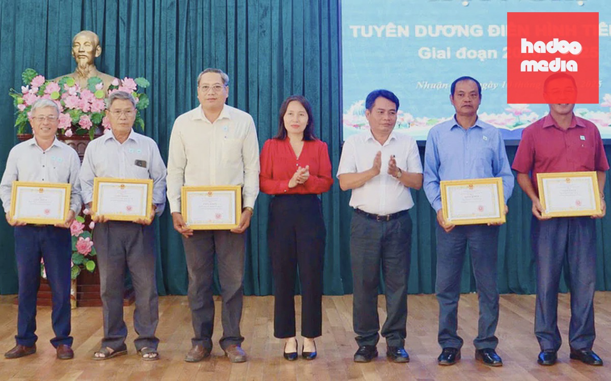 UBND TP.HCM: không để dân hiến đất mở đường rồi công trình kéo dài - Ảnh 2.