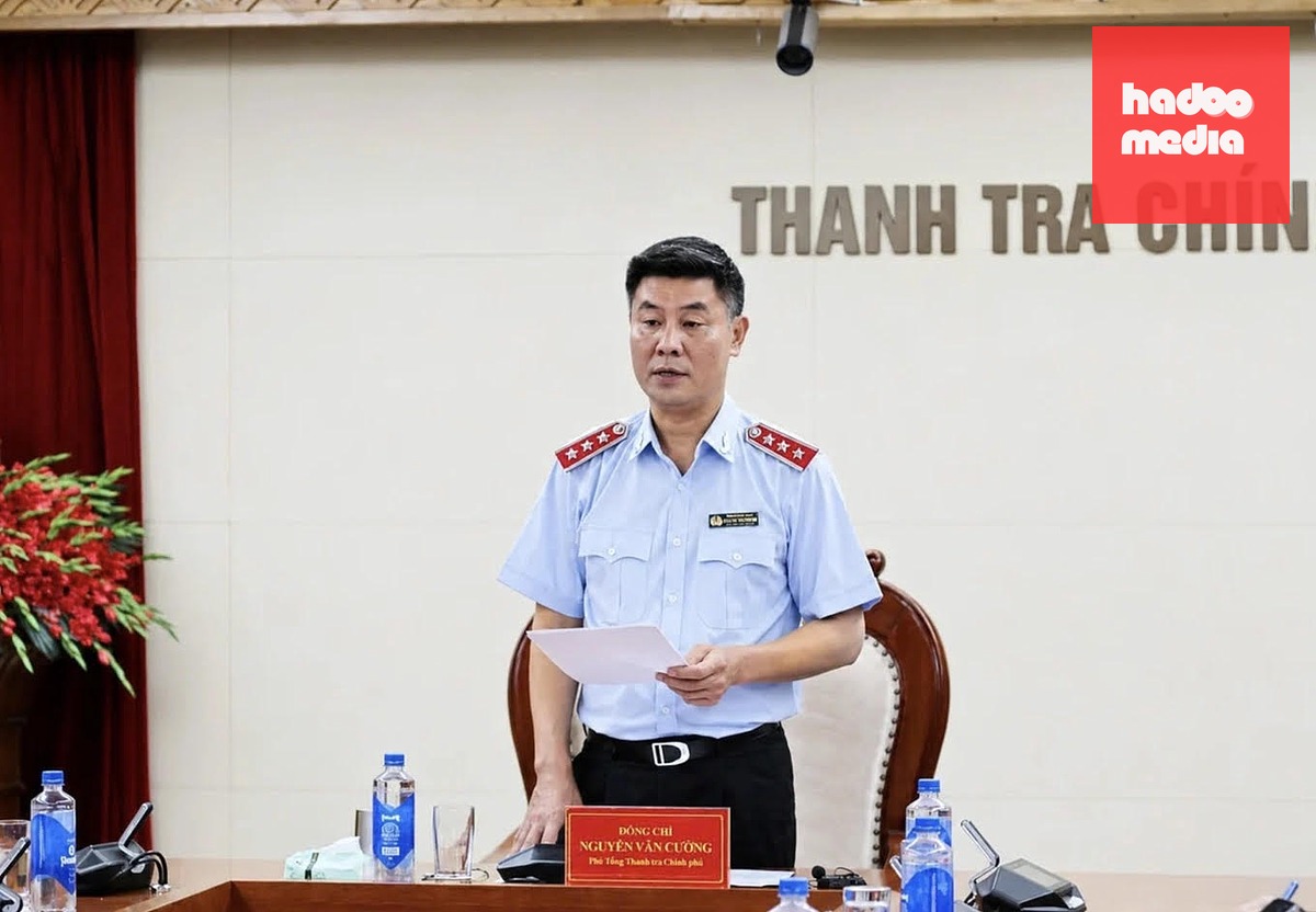 Phó tổng Thanh tra Nguyễn Văn Cường ký ban hành kết luận thanh tra chuyển hai vụ việc sang Bộ Công an điều tra, xử lý - Ảnh: TTCP