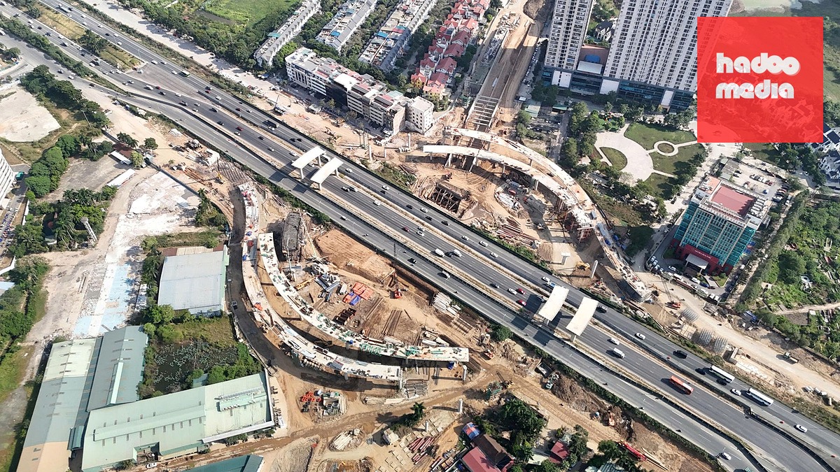 Dự án đầu tư xây dựng nút giao khác mức giữa đường vành đai 3,5 với đại lộ Thăng Long đang được đẩy nhanh tiến độ thi công.