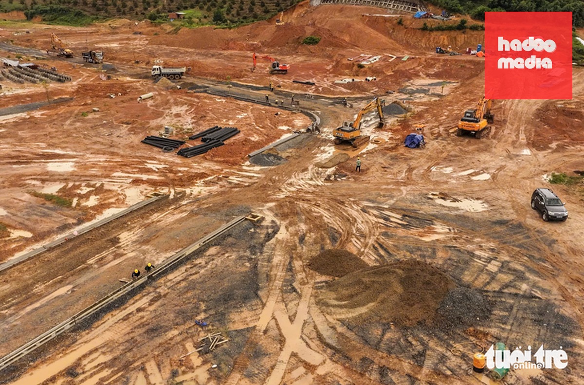 Hai cao tốc tuyến TP.HCM - Đà Lạt vướng giải phóng mặt bằng, tái định cư ở nhiều khu vực thi công - Ảnh: TTO