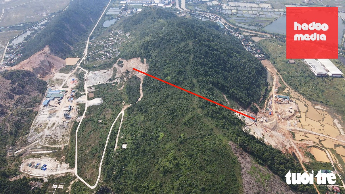 Theo thiết kế, hầm Đại Huệ gồm hai ống hầm độc lập, mỗi ống dài gần 500m, rộng gần 15m, phục vụ ba làn xe - Ảnh: DOÃN HÒA