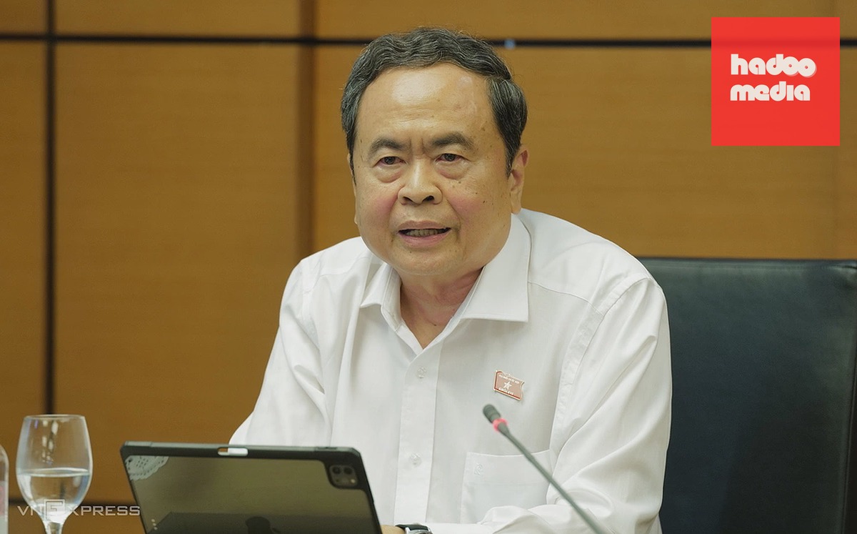 Chủ tịch Quốc hội Trần Thanh Mẫn phát biểu tại họp tổ sáng 22/10. Ảnh: Ngọc Thành