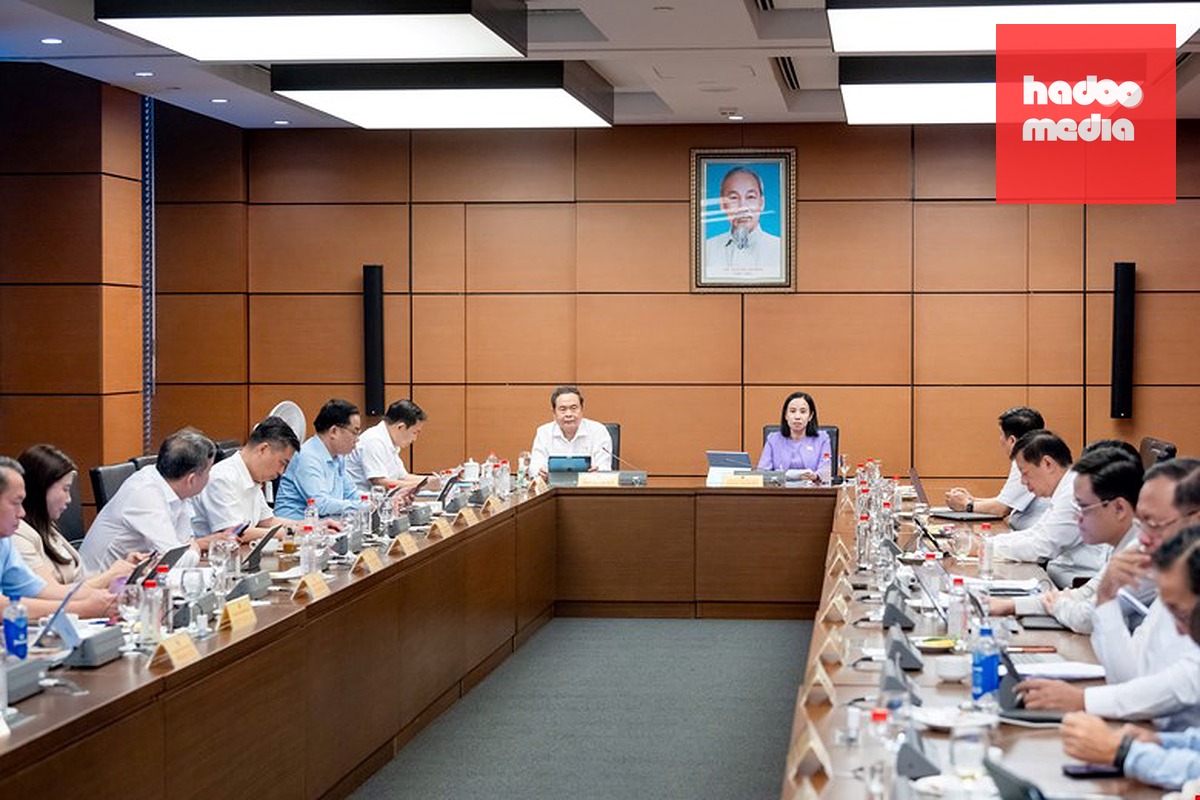 Quốc hội thảo luận tại tổ ngày 22-10 - Ảnh: Quochoi.vn