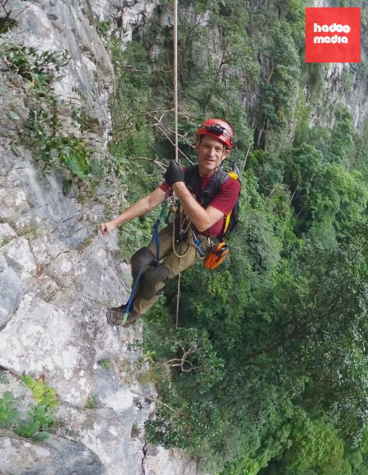 Khám phá hố sụt rộng hơn 2 ha trong Vườn quốc gia Phong Nha - Kẻ Bàng
