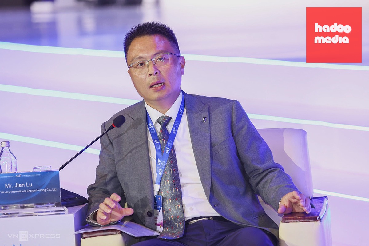 Ông Lục Kiên, Phó chủ tịch Công ty TNHH Năng lượng Quốc tế Windey (Trung Quốc), tại sự kiện CEO 500, chiều 26/10. Ảnh: Quỳnh Trần