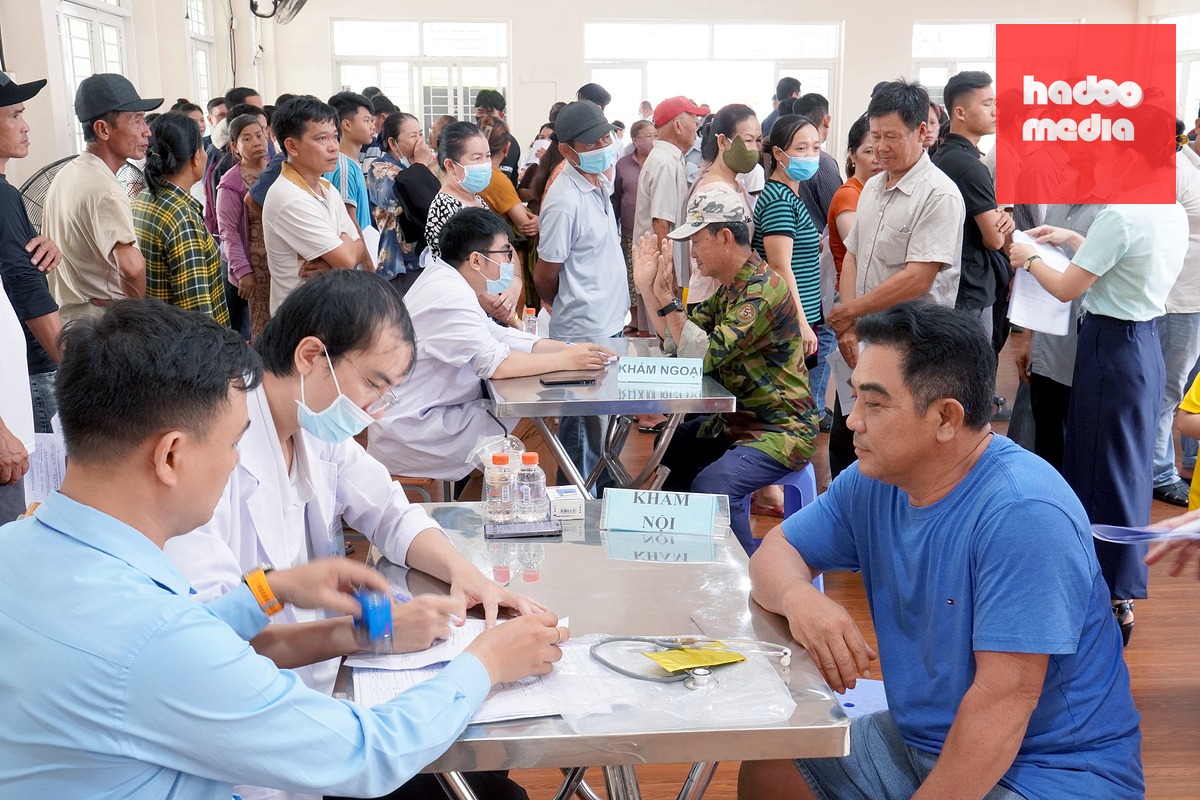 Khám sức khỏe cho người dân tại TP.HCM - Ảnh minh họa